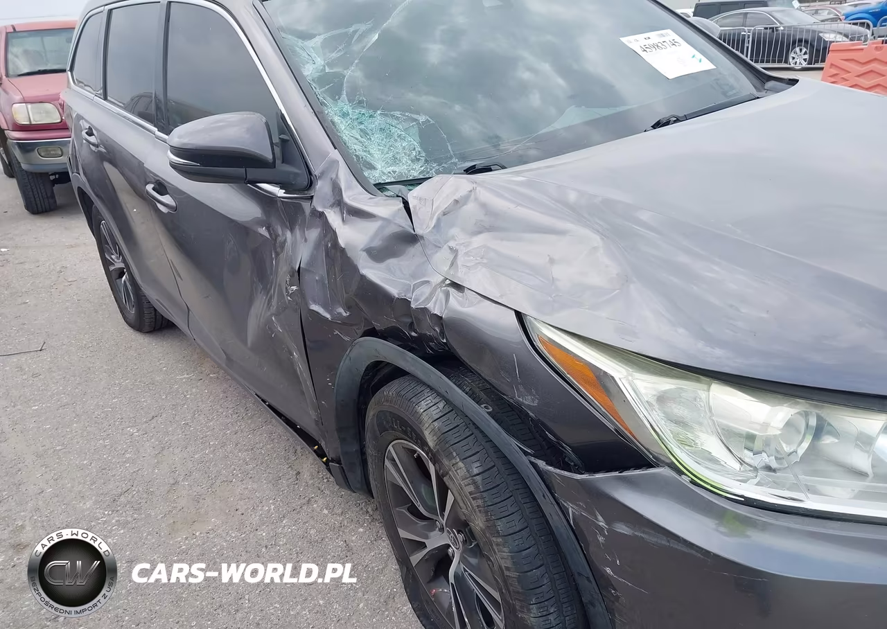2019 Toyota Highlander Le VIN:5TDZARFHXKS060244 - 6