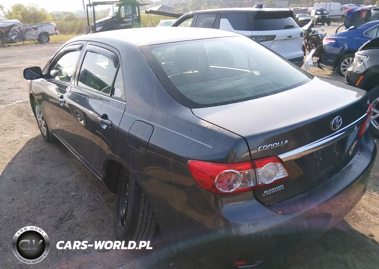 2013 Toyota Corolla Le VIN:2T1BU4EE0DC918917 - 3