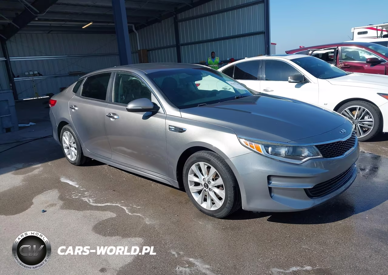 2017 Kia Optima Lx VIN:5XXGT4L35HG153597 - 1