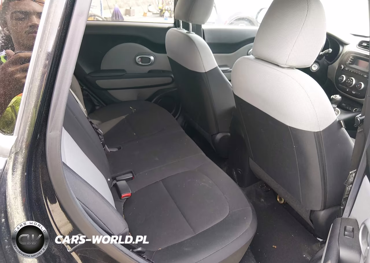 2015 Kia Soul VIN:KNDJN2A27F7137342 - 8
