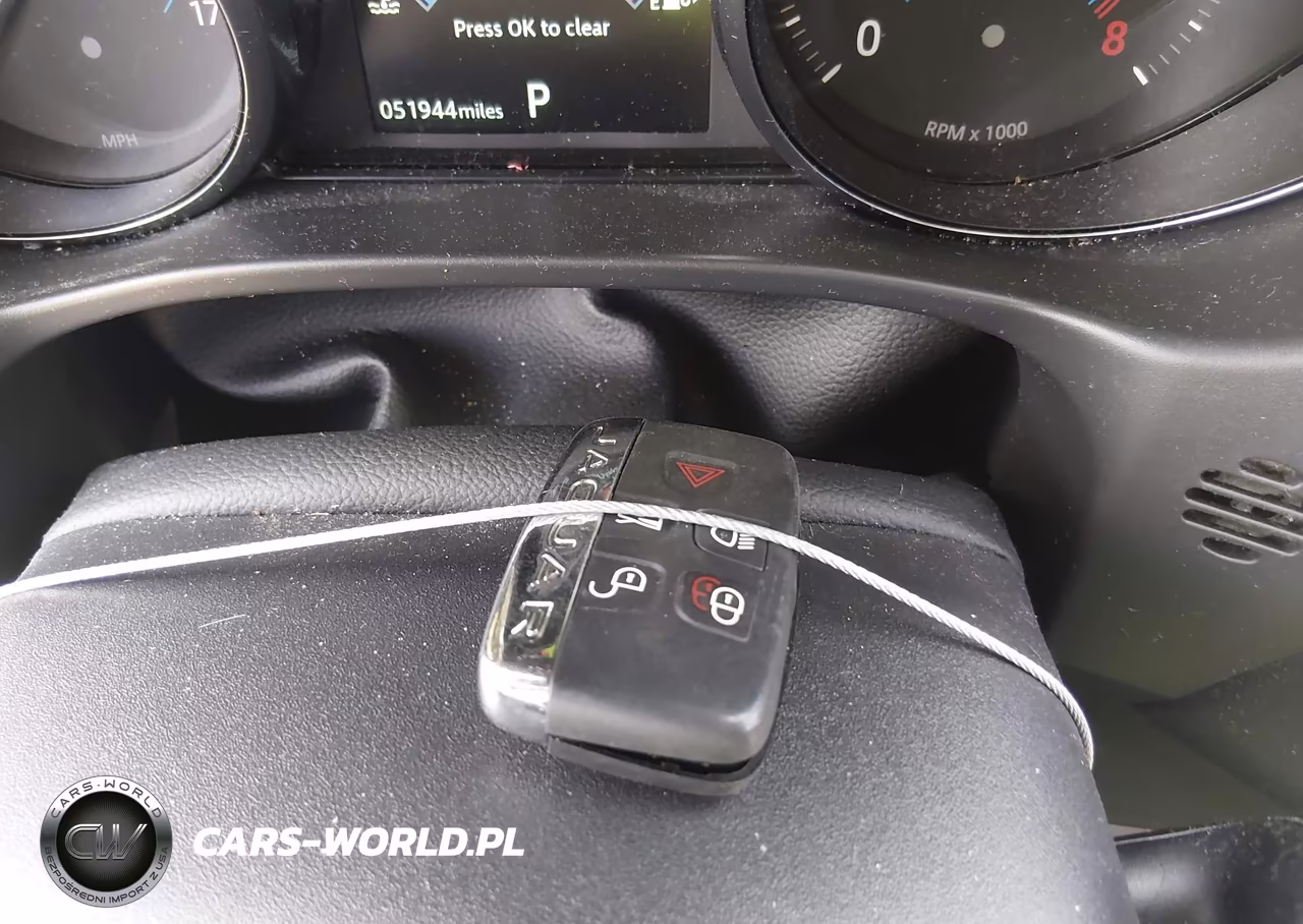 2019 Jaguar Xe 25T Premium VIN:SAJAD4FX7KCP51331 - 11
