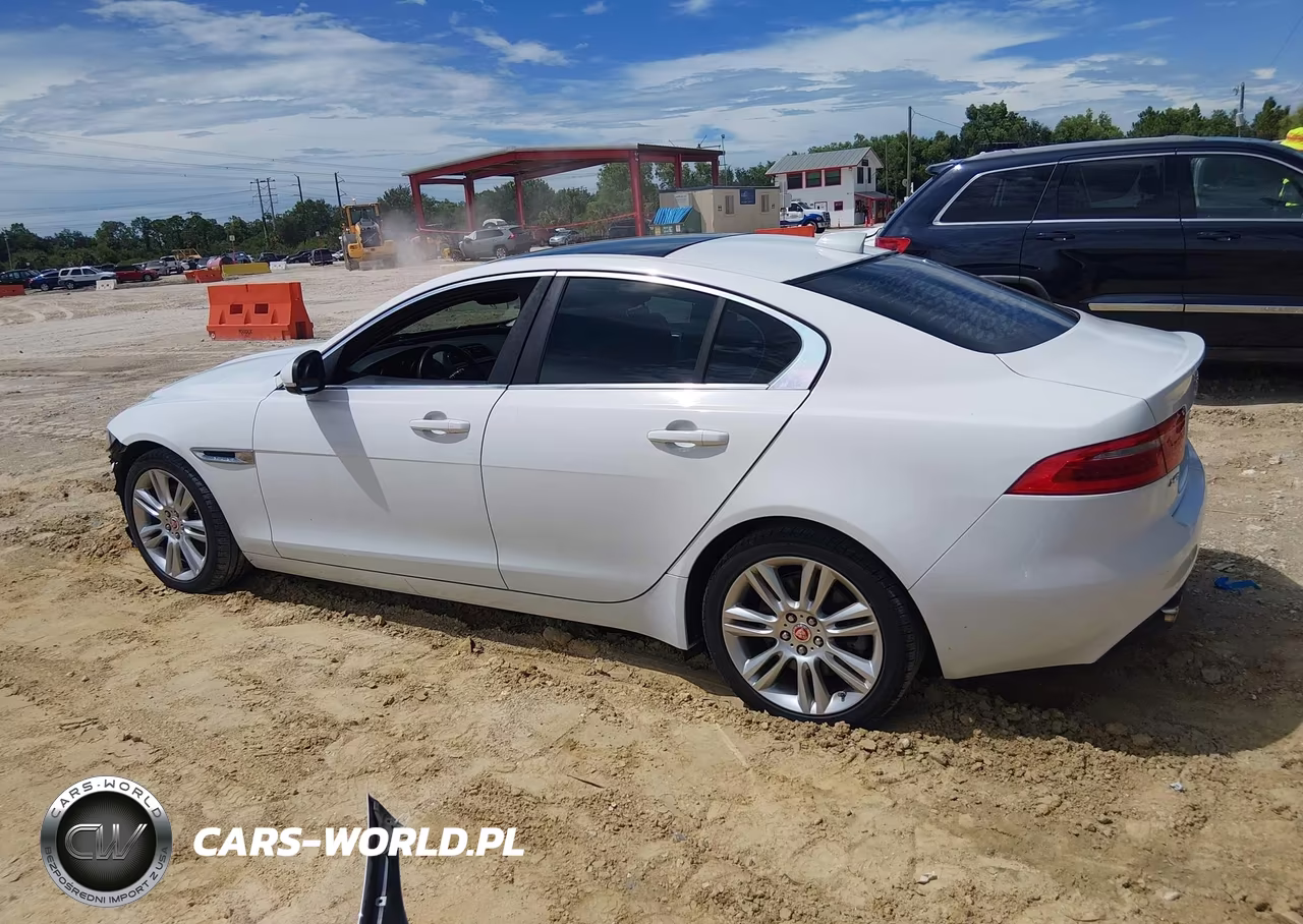 2019 Jaguar Xe 25T Premium VIN:SAJAD4FX7KCP51331 - 14