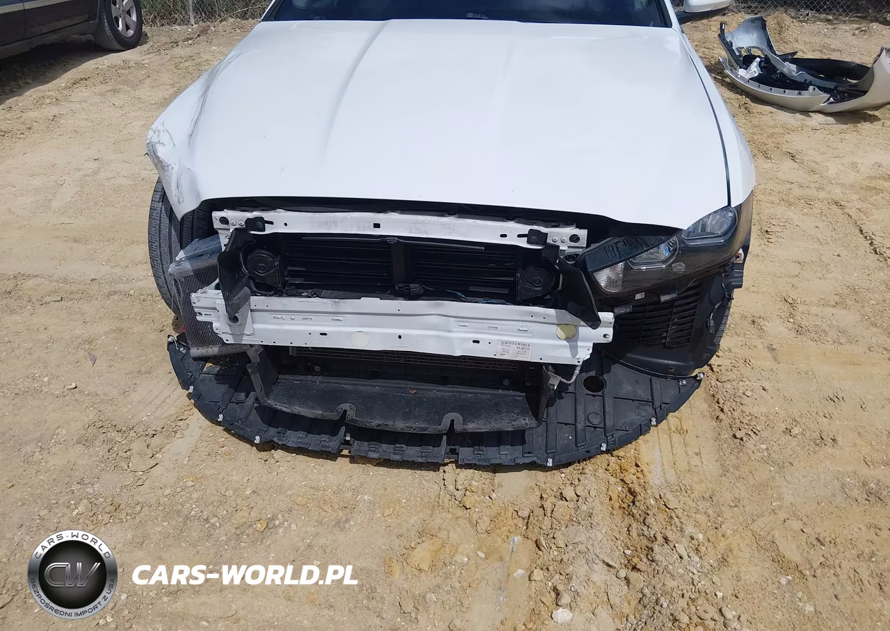 2019 Jaguar Xe 25T Premium VIN:SAJAD4FX7KCP51331 - 6