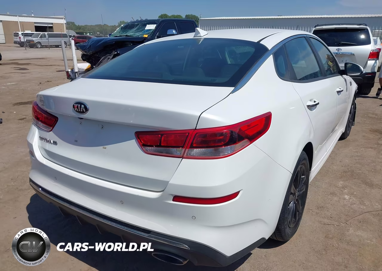 2019 Kia Optima Lx VIN:5XXGT4L37KG290497 - 4