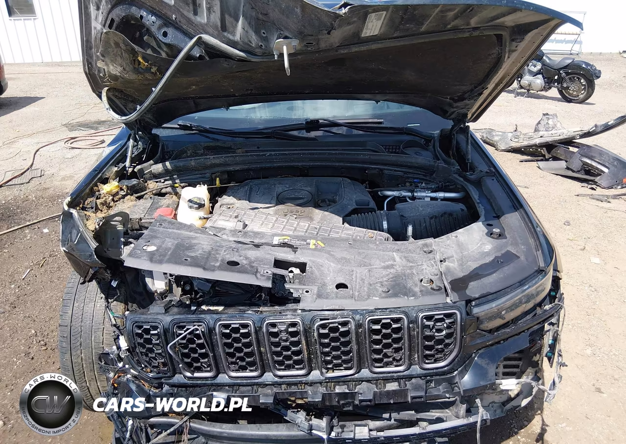 2023 Jeep Grand Cherokee L Summit 4X4 VIN:1C4RJKEG4P8855480 - 10