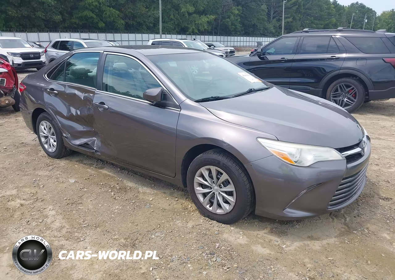 2015 Toyota Camry Le