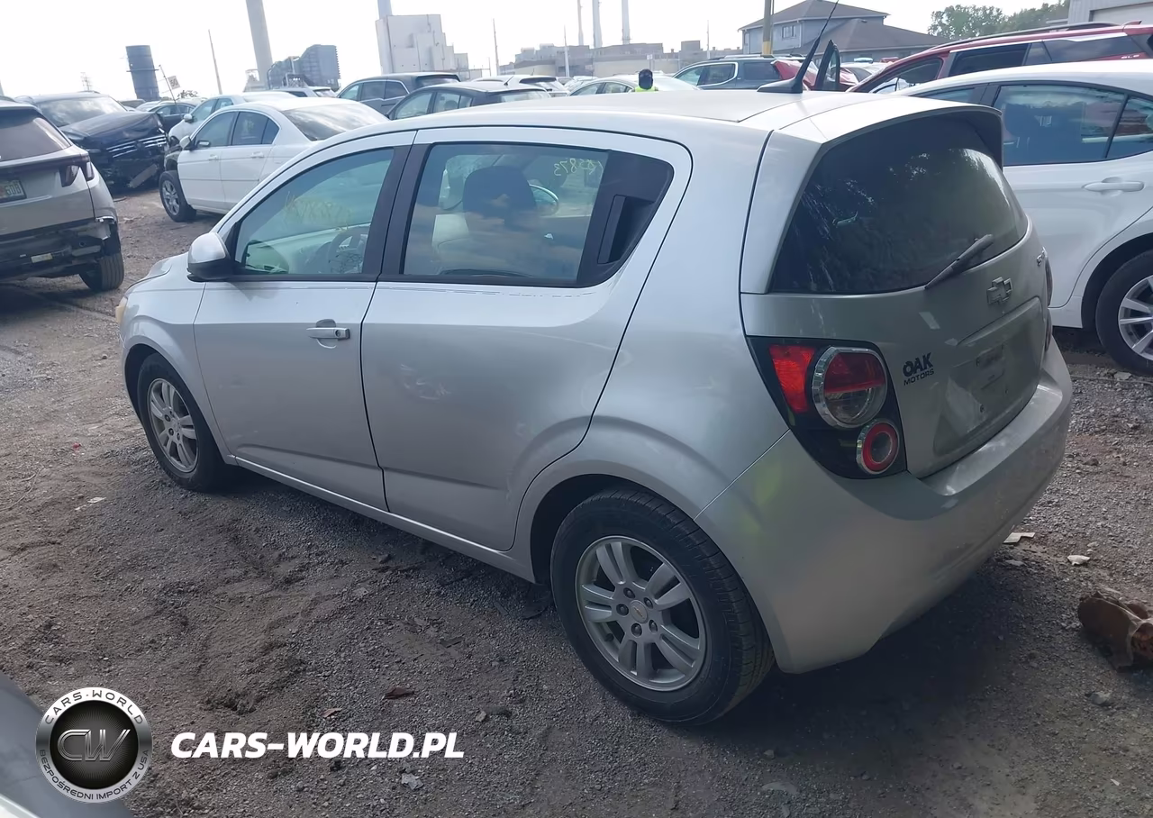 2012 Chevrolet Sonic 1Ls VIN:1G1JB6SH2C4113989 - 3