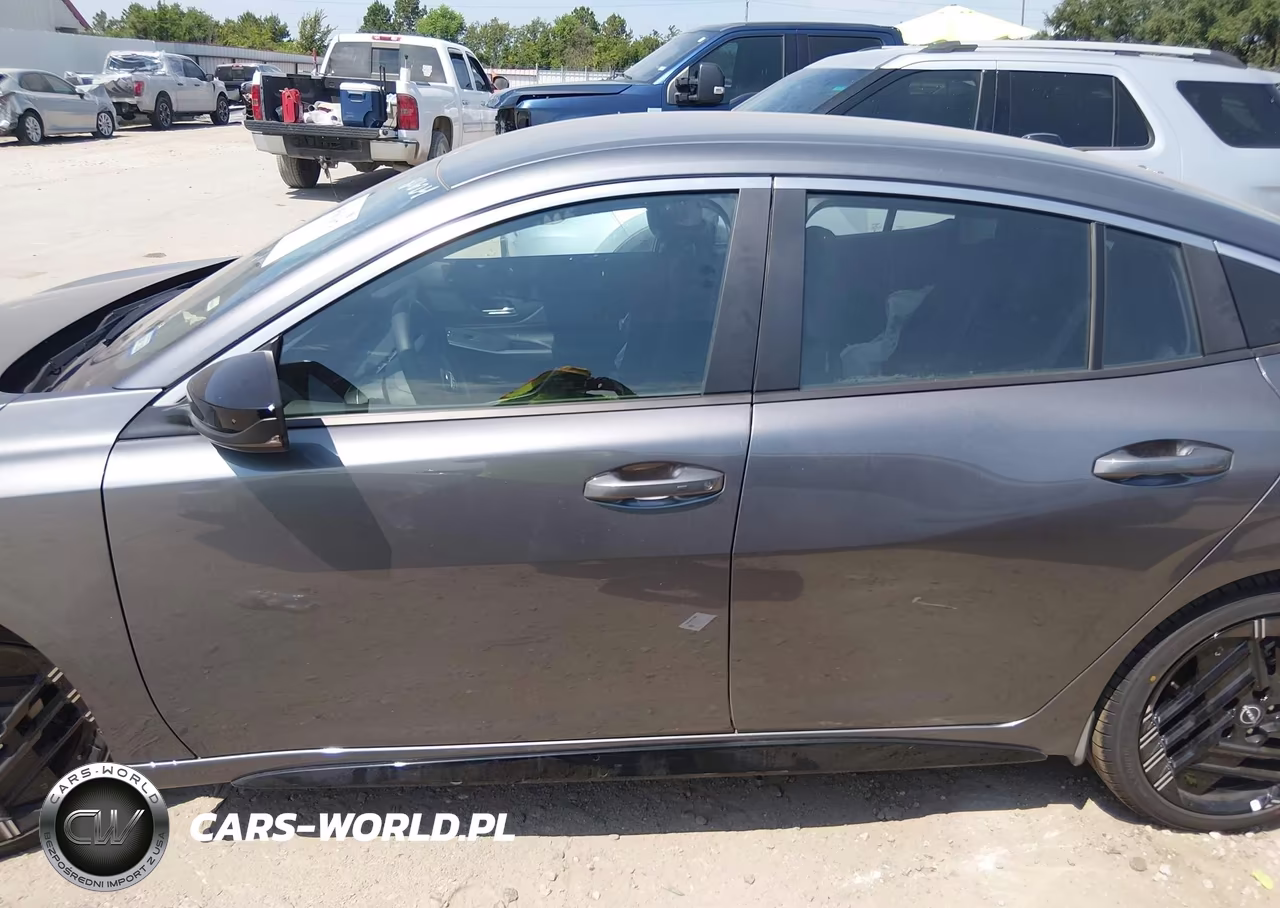 2026 Nissan Sentra Sr VIN:3N1AB9DV6TY284465 - 14