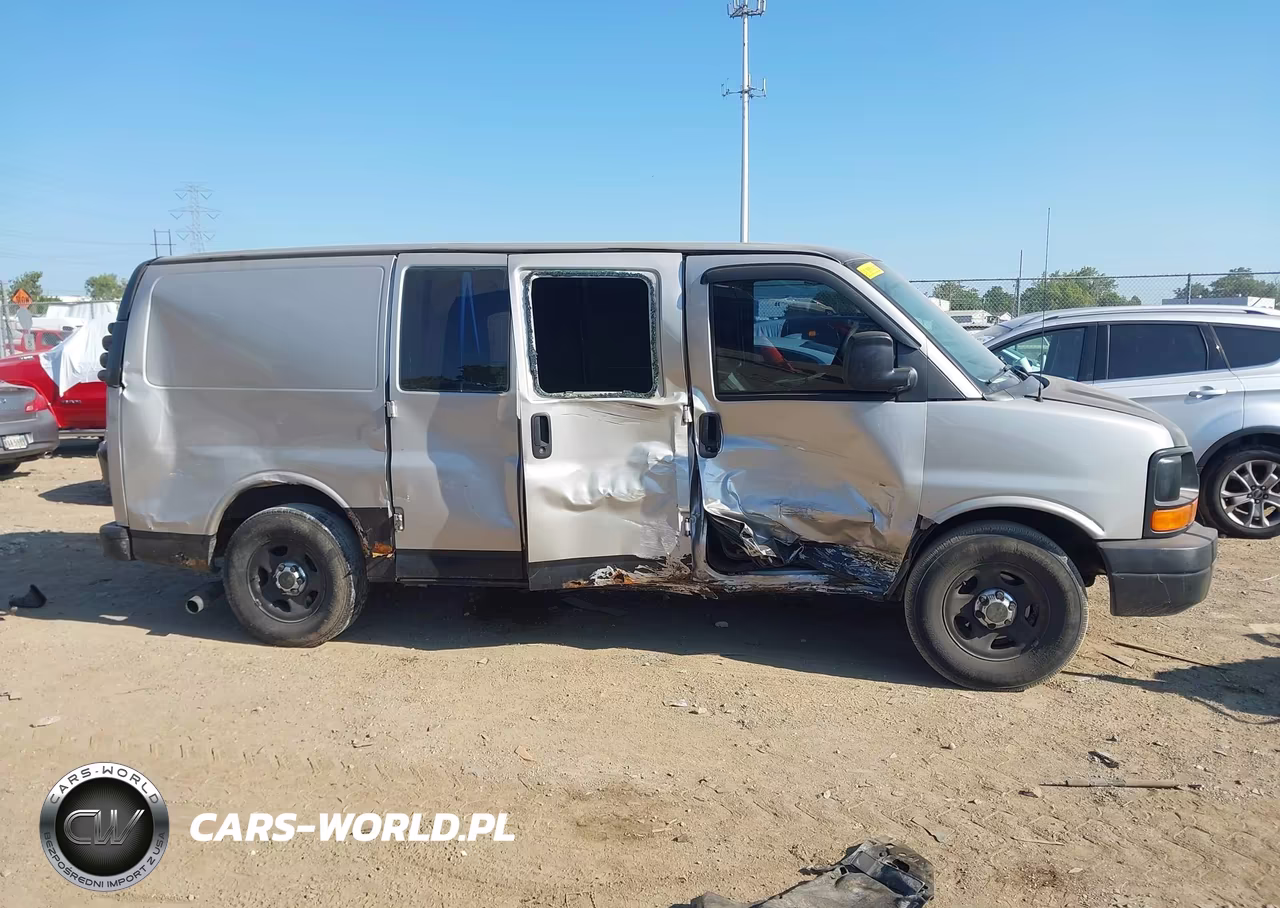 2007 Chevrolet Express Work Van VIN:1GCFG15X371139237 - 14