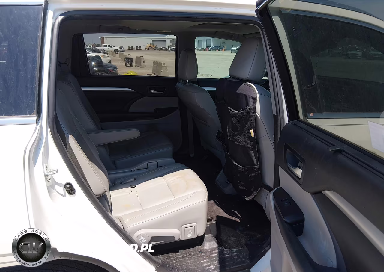 2018 Toyota Highlander Xle VIN:5TDJZRFH1JS490944 - 8