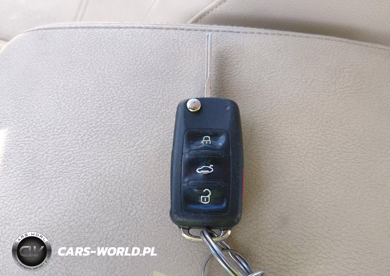 2013 Volkswagen Passat 2.0L Tdi Se VIN:1VWBN7A30DC012212 - 11