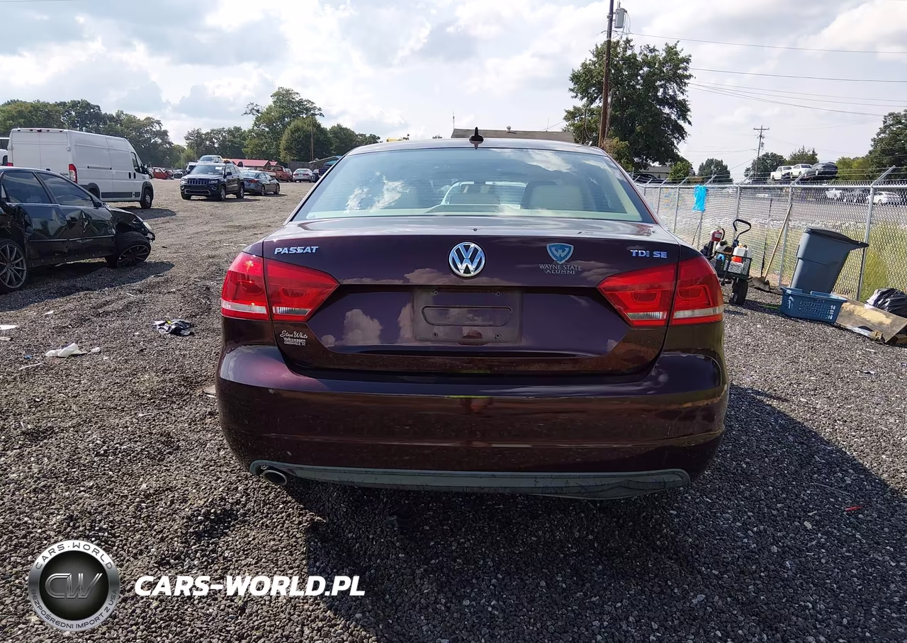 2013 Volkswagen Passat 2.0L Tdi Se VIN:1VWBN7A30DC012212 - 16