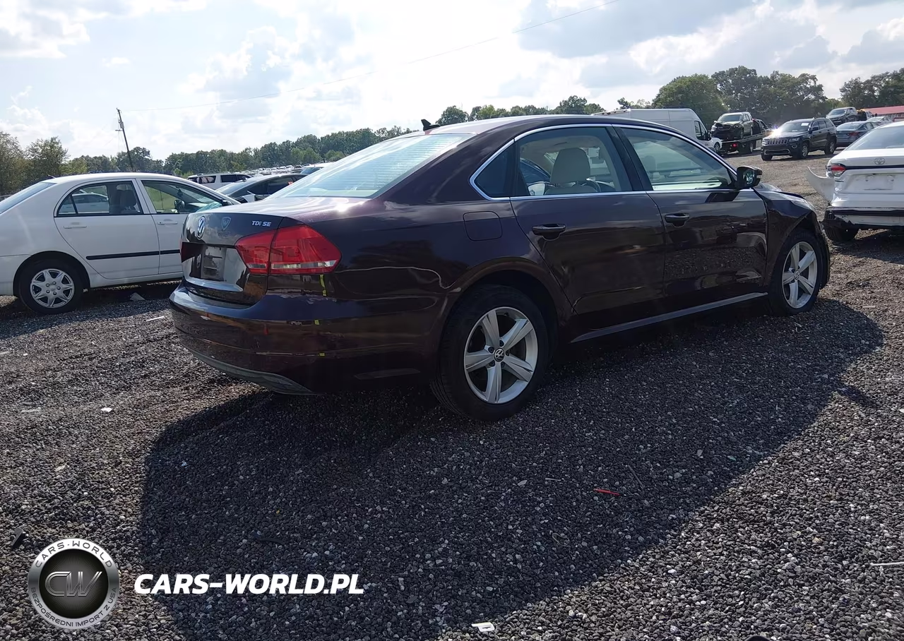 2013 Volkswagen Passat 2.0L Tdi Se VIN:1VWBN7A30DC012212 - 4