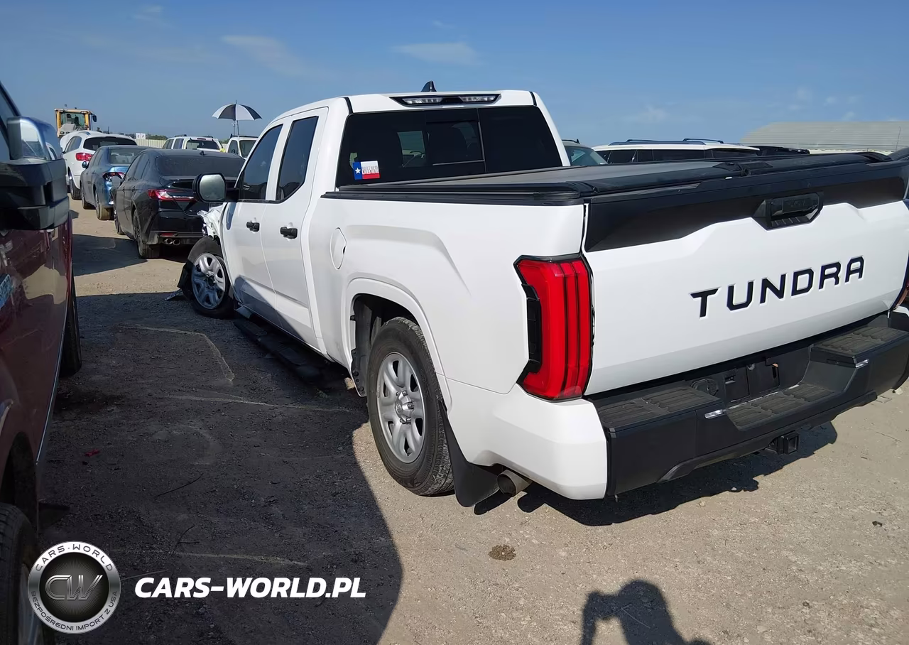 2024 Toyota Tundra Sr VIN:5TFKB5AA5RX031417 - 3