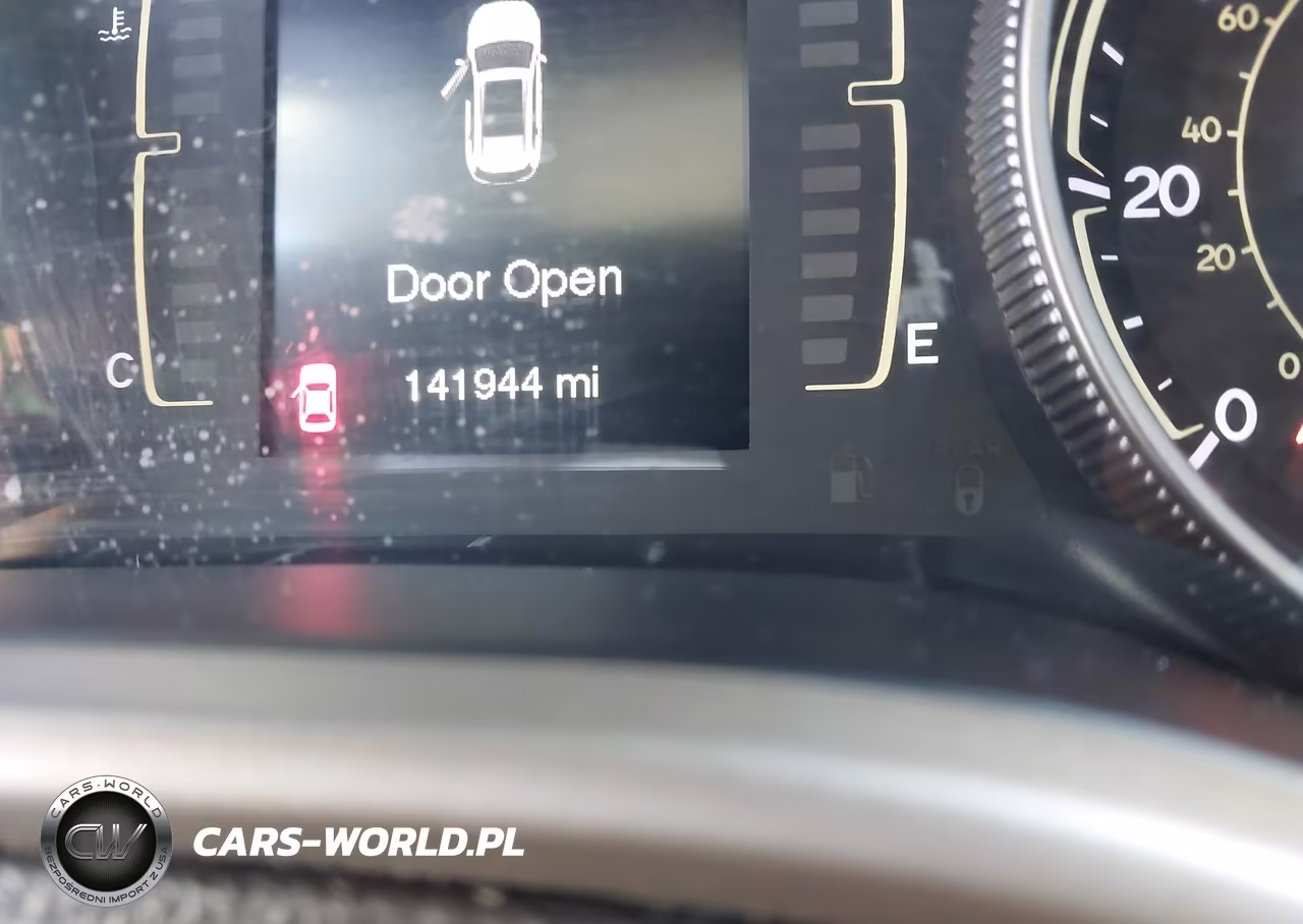 2014 Jeep Cherokee Latitude VIN:1C4PJMCB1EW203709 - 16