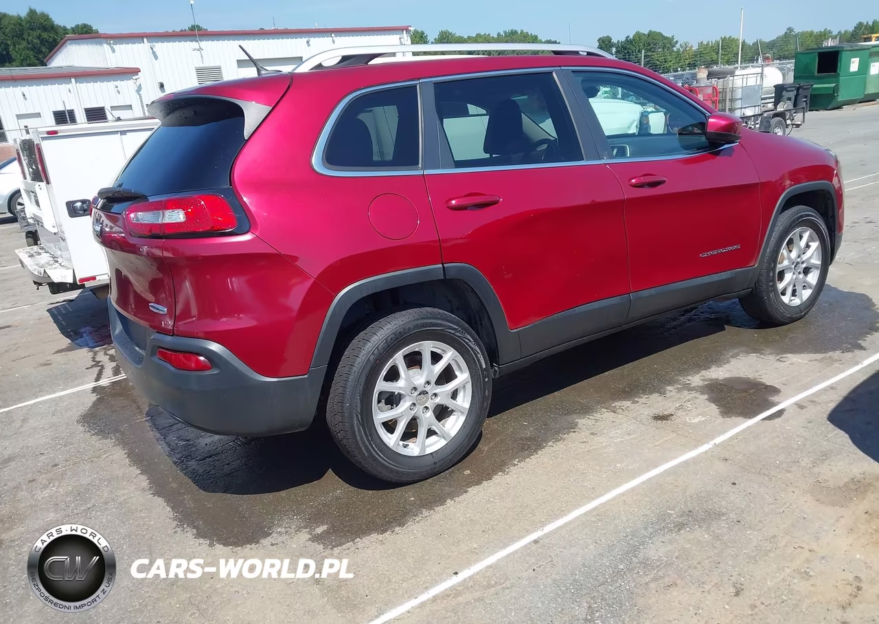 2014 Jeep Cherokee Latitude VIN:1C4PJMCB1EW203709 - 4