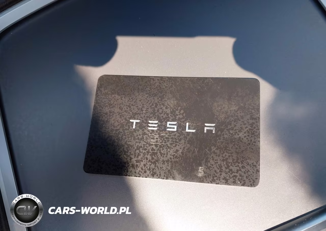 2025 Tesla Model Y Long Range Dual Motor All-Wheel Drive VIN:7SAYGDEE0SF282688 - 11