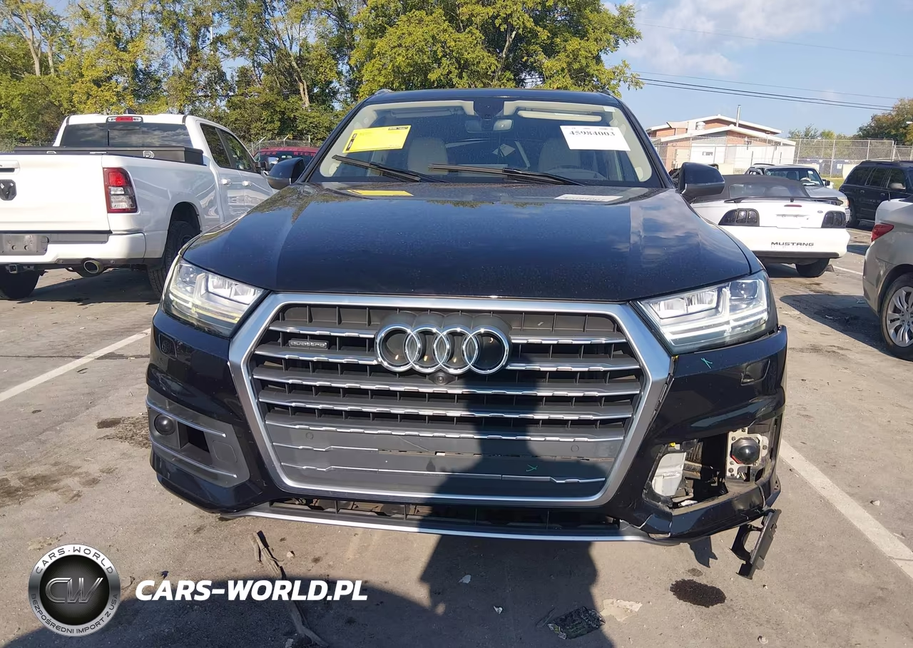 2018 Audi Q7 3.0T Premium VIN:WA1VAAF77JD042330 - 12