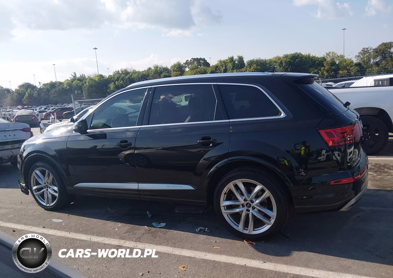 2018 Audi Q7 3.0T Premium VIN:WA1VAAF77JD042330 - 14