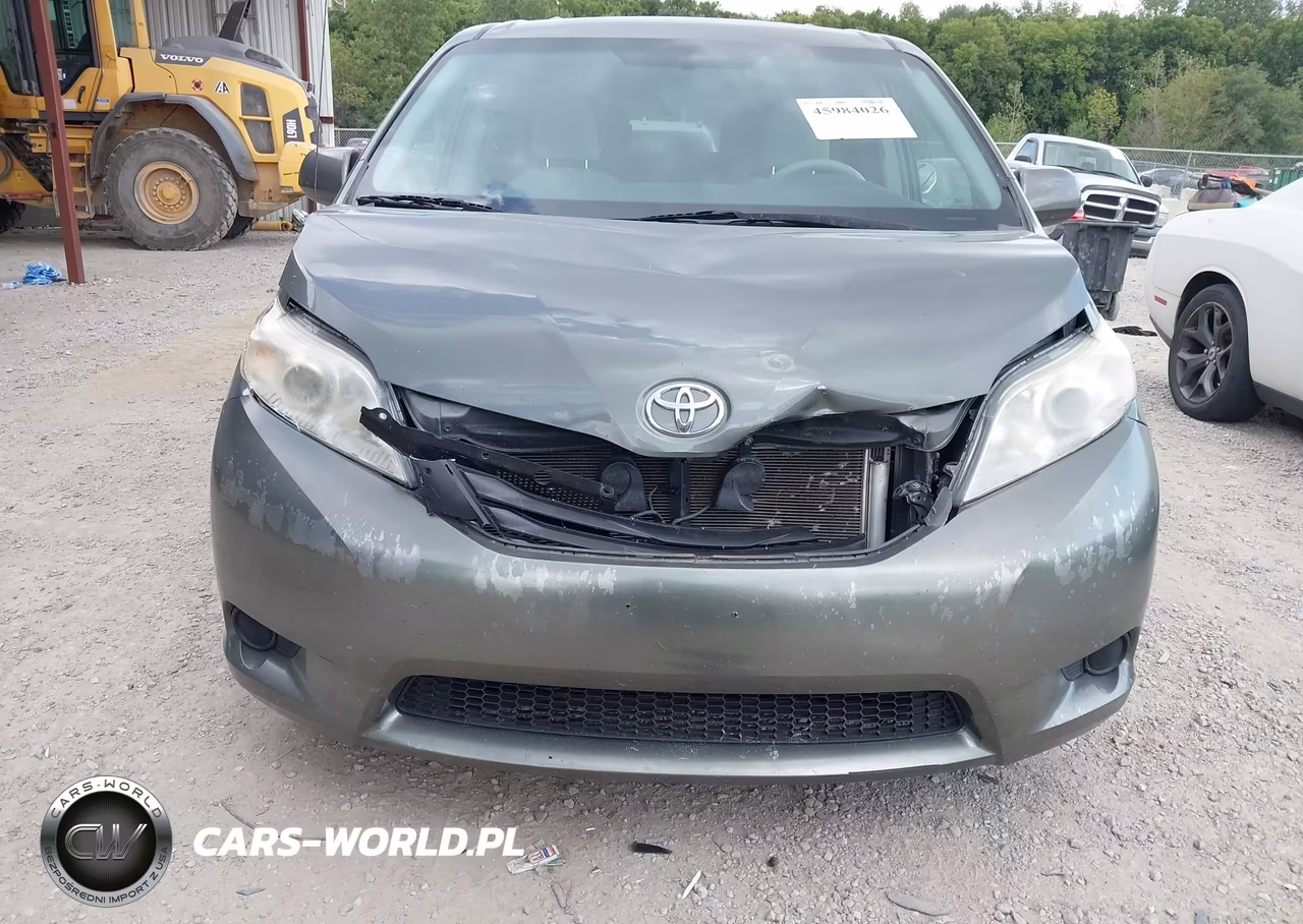 2014 Toyota Sienna Le V6 8 Passenger VIN:5TDKK3DC1ES488792 - 6