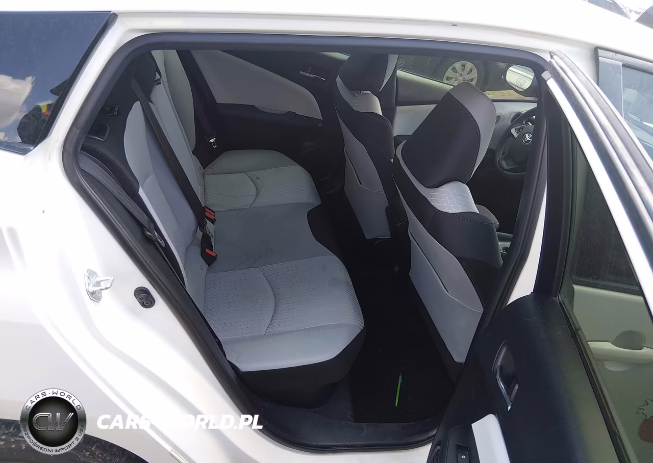 2016 Toyota Prius Two VIN:JTDKBRFU0G3509886 - 8