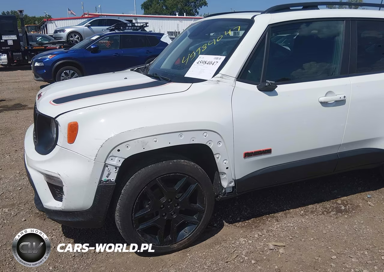 2020 Jeep Renegade Orange Edition 4X4 VIN:ZACNJBBB5LPL76279 - 17