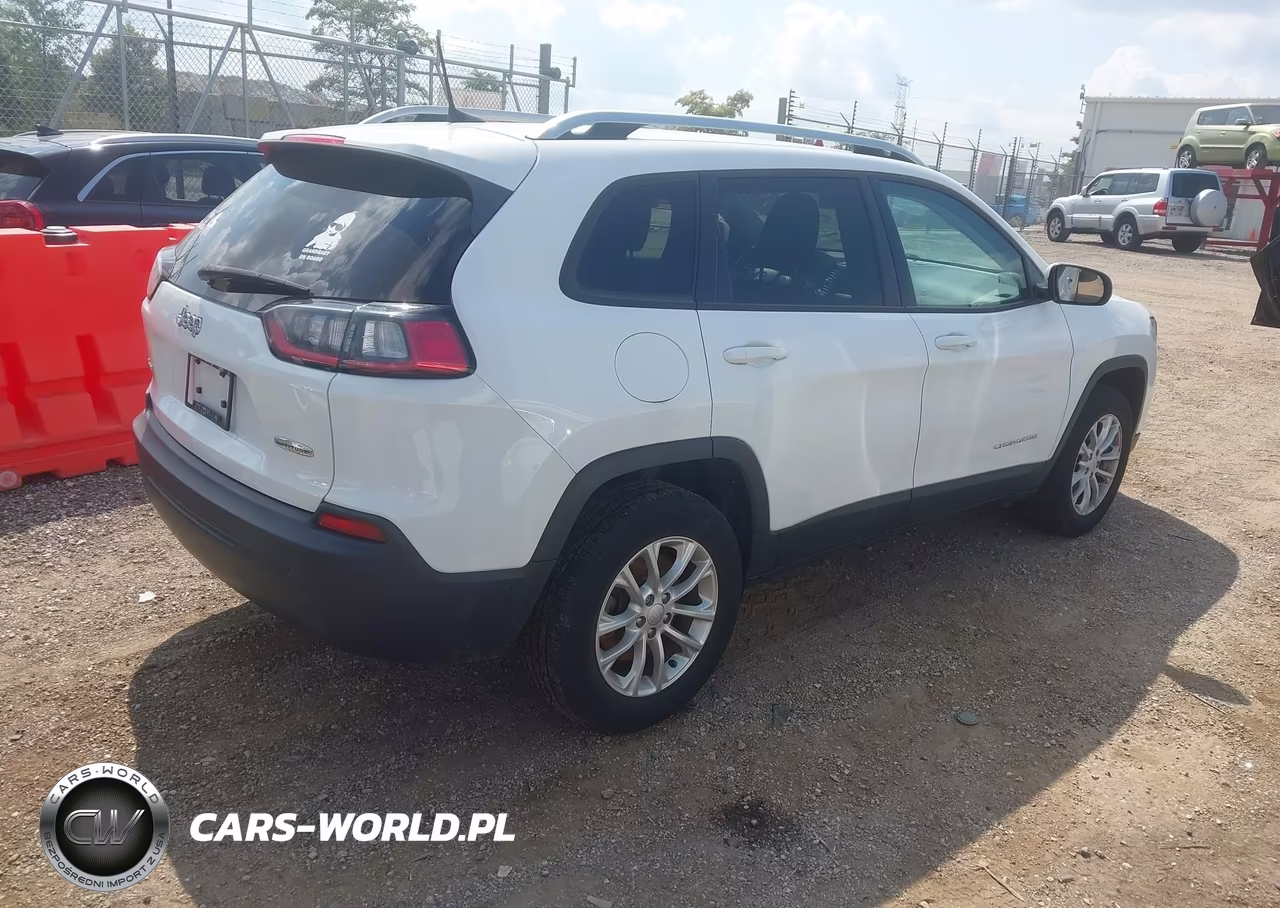 2020 Jeep Cherokee Latitude 4X4 VIN:1C4PJMCB8LD578778 - 4