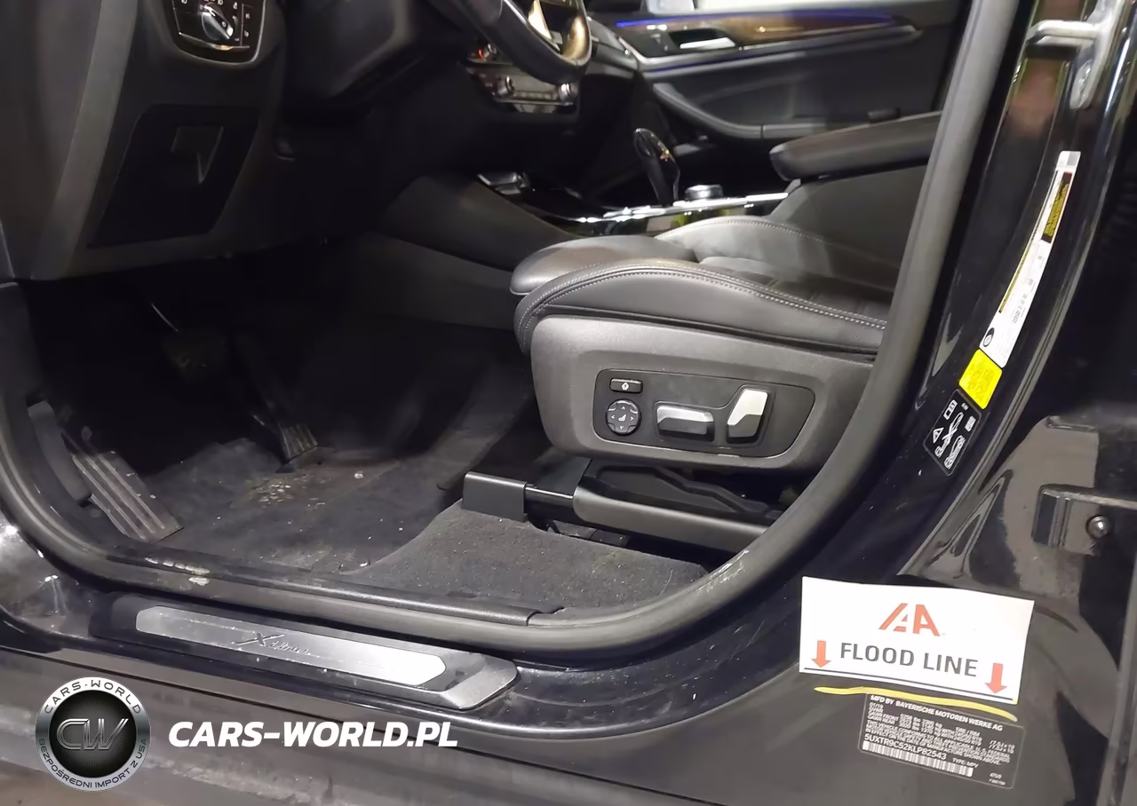 2019 BMW X3 xDrive30I VIN:5UXTR9C52KLP82543 - 6