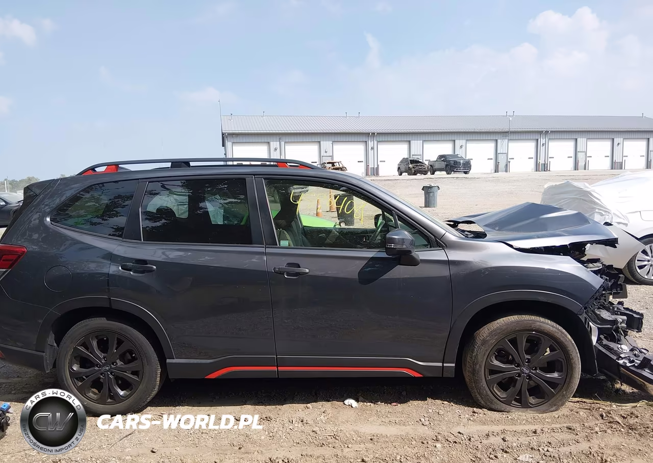 2022 Subaru Forester Sport VIN:JF2SKAJC4NH449693 - 13