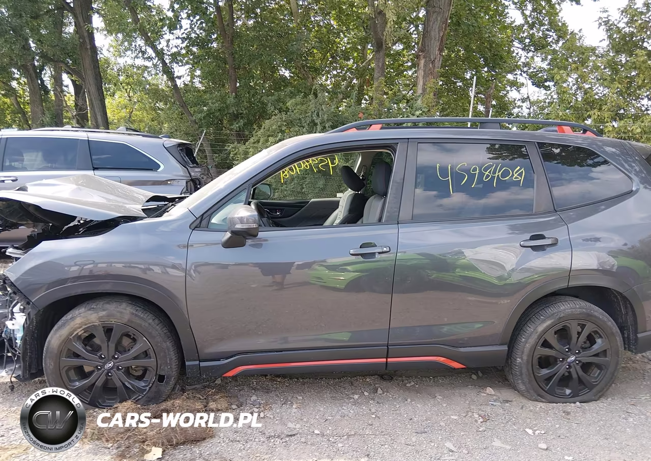 2022 Subaru Forester Sport VIN:JF2SKAJC4NH449693 - 14