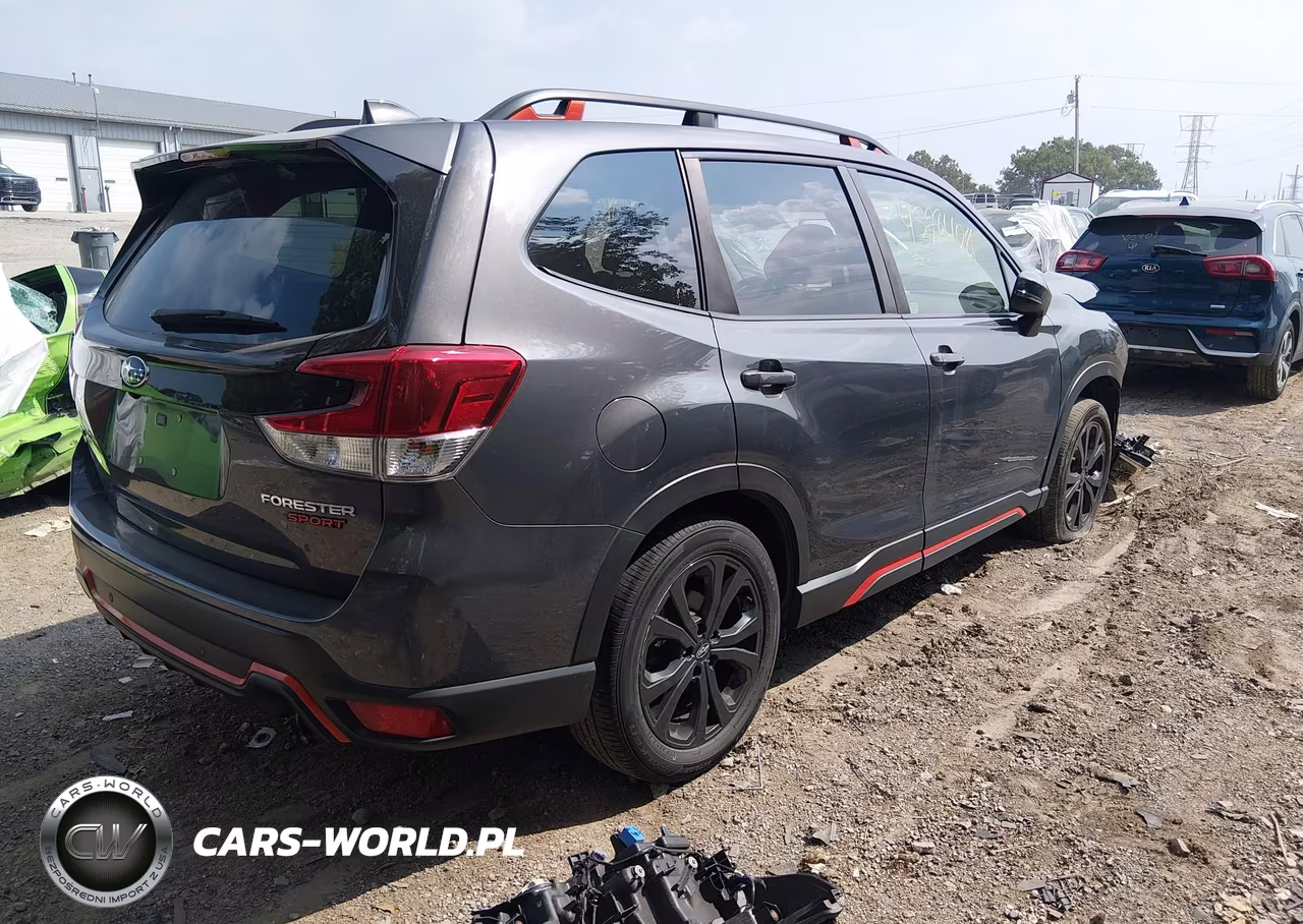 2022 Subaru Forester Sport VIN:JF2SKAJC4NH449693 - 4