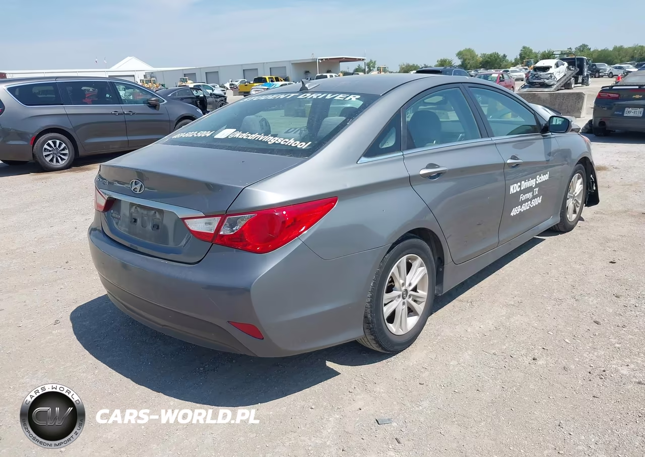 2014 Hyundai Sonata Gls VIN:5NPEB4AC3EH851994 - 4