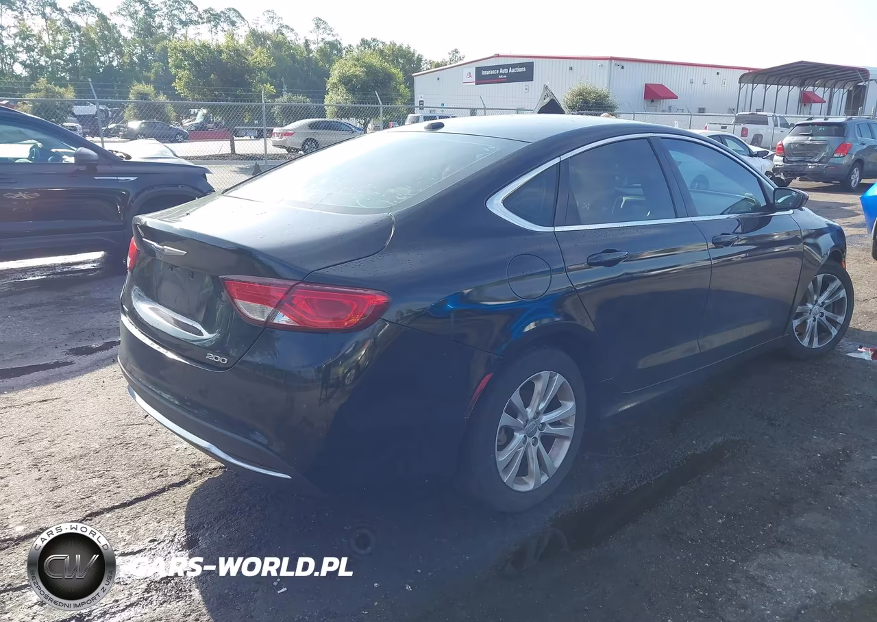 2015 Chrysler 200 Limited VIN:1C3CCCAB1FN598802 - 4