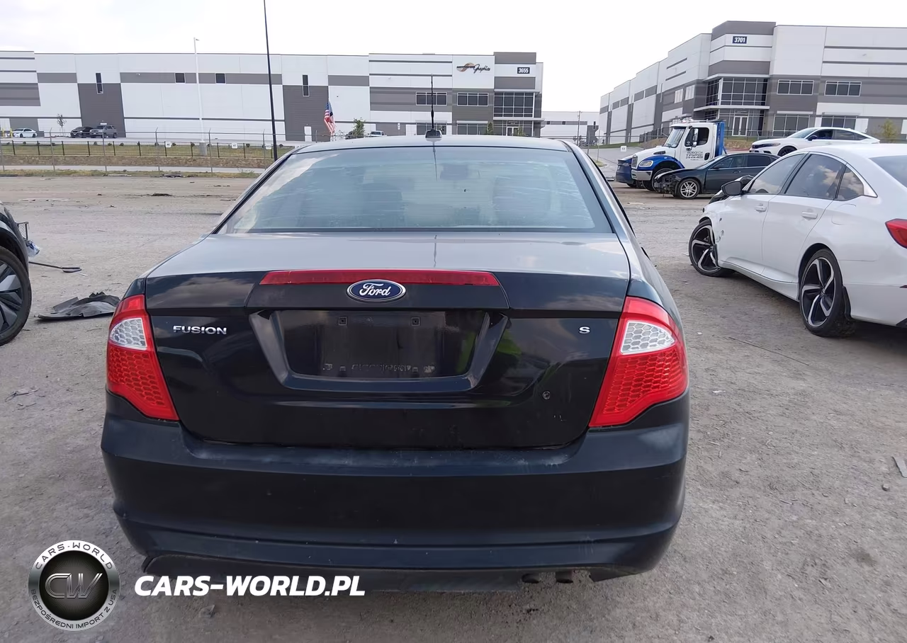 2011 Ford Fusion S VIN:3FAHP0GA7BR220628 - 16