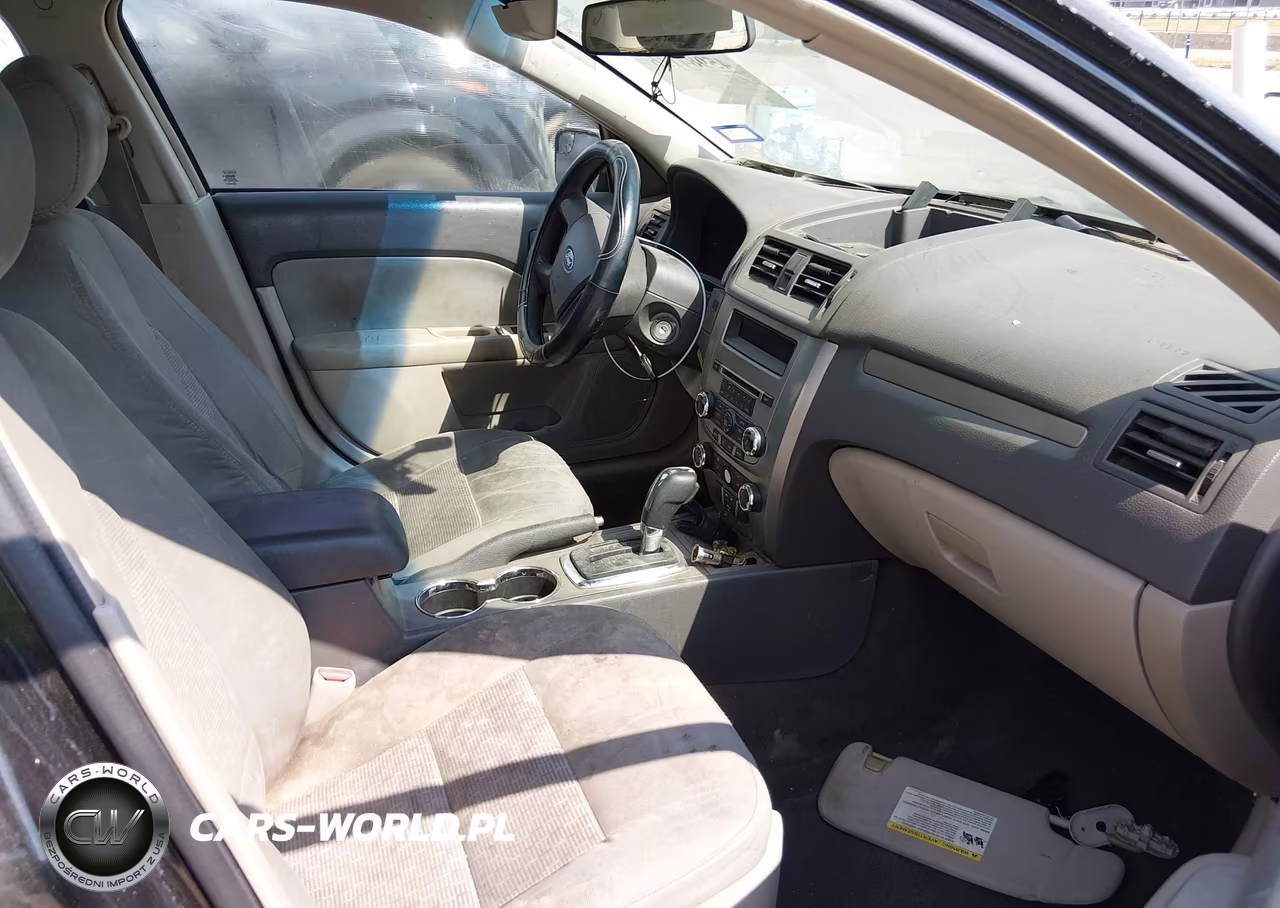2011 Ford Fusion S VIN:3FAHP0GA7BR220628 - 5