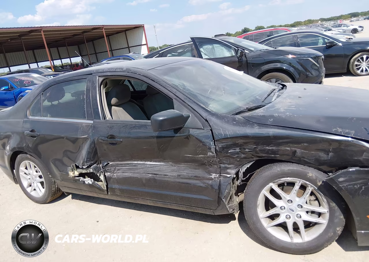 2011 Ford Fusion S VIN:3FAHP0GA7BR220628 - 6