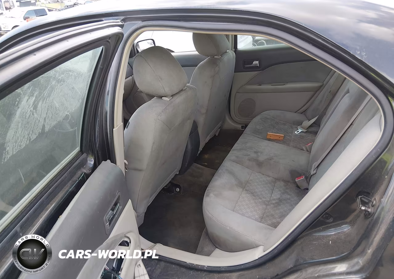 2011 Ford Fusion S VIN:3FAHP0GA7BR220628 - 8