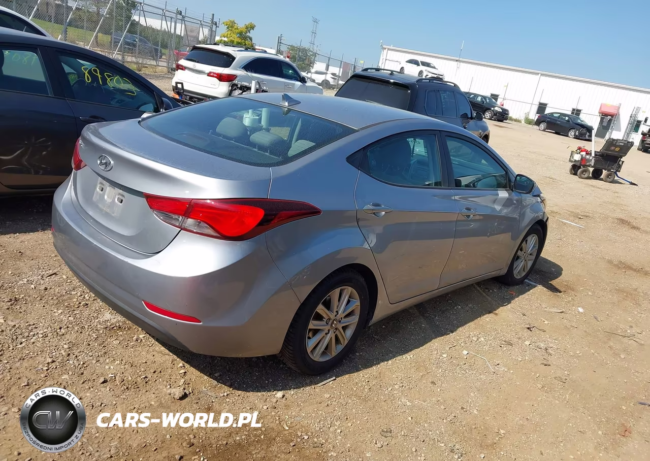 2015 Hyundai Elantra Se VIN:5NPDH4AEXFH601844 - 4