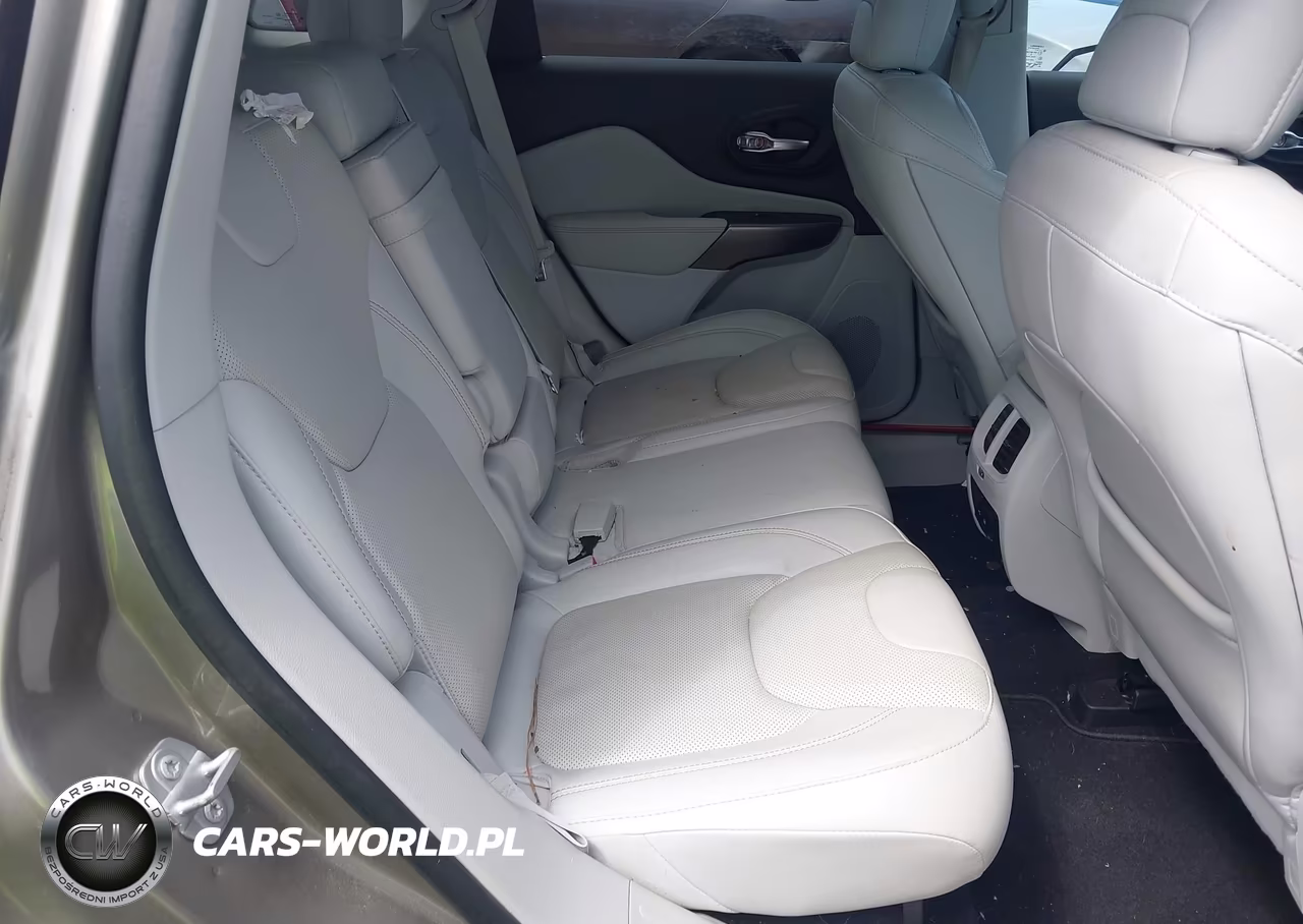 2019 Jeep Cherokee Limited Fwd VIN:1C4PJLDX3KD305248 - 8