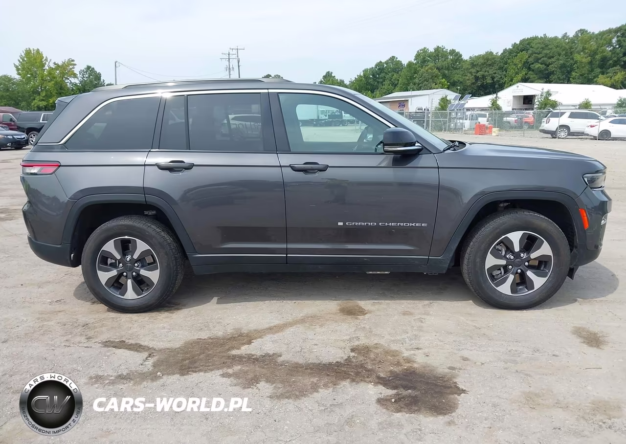 2024 Jeep Grand Cherokee 4Xe VIN:1C4RJYB65RC120781 - 13