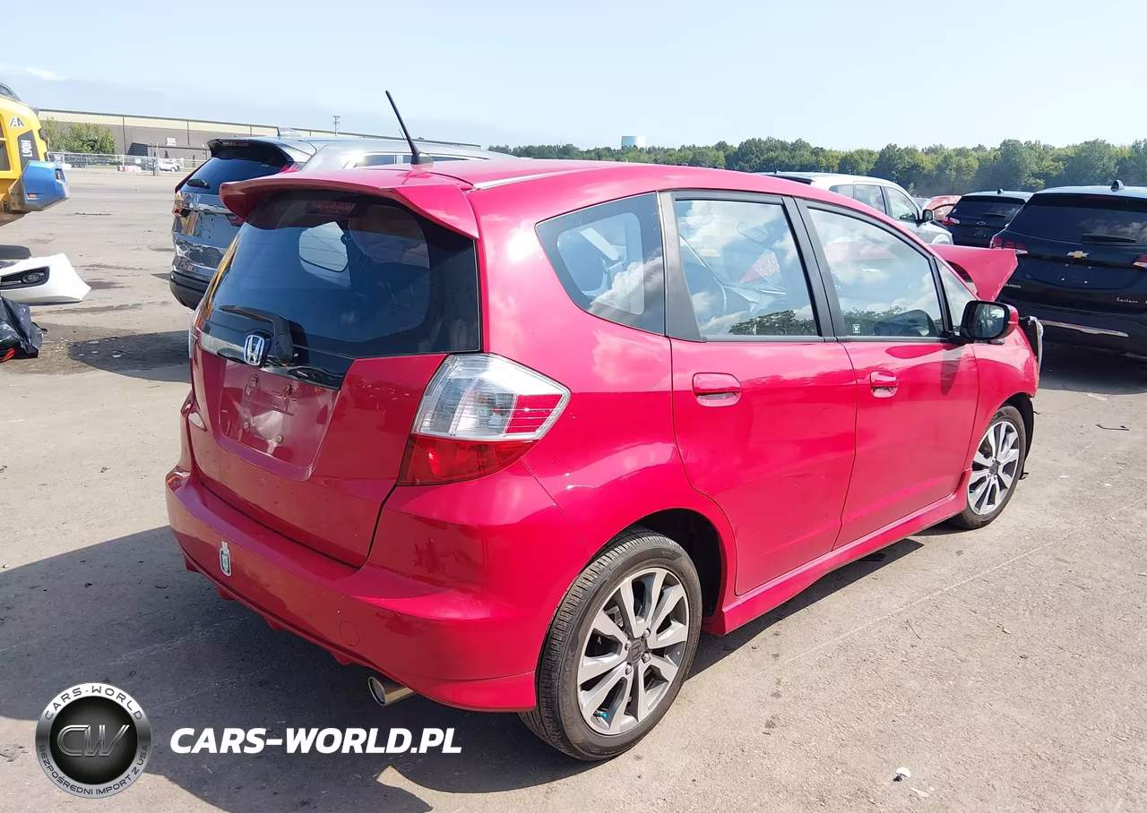 2012 Honda Fit Sport VIN:JHMGE8H5XCC035970 - 4