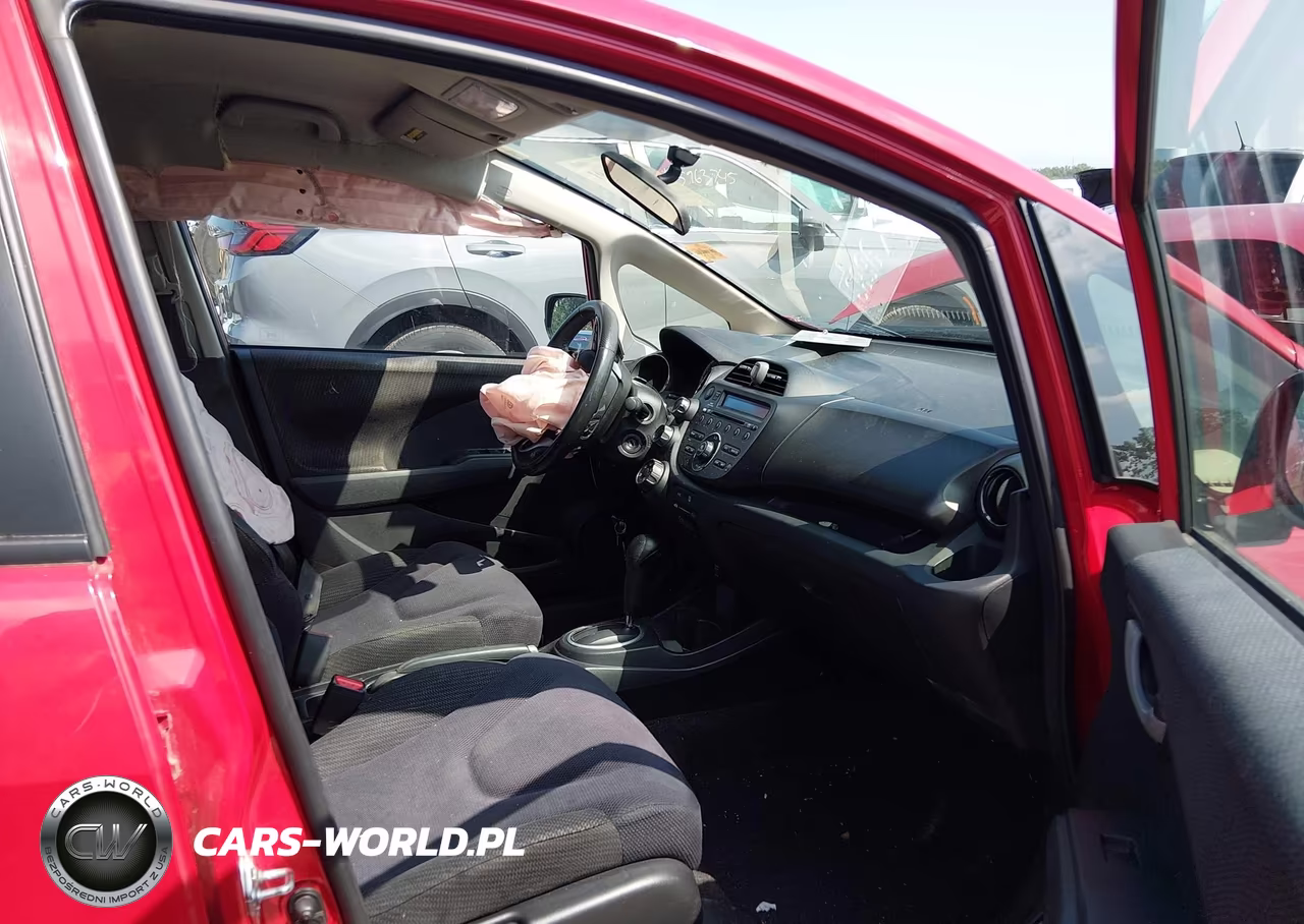 2012 Honda Fit Sport VIN:JHMGE8H5XCC035970 - 5