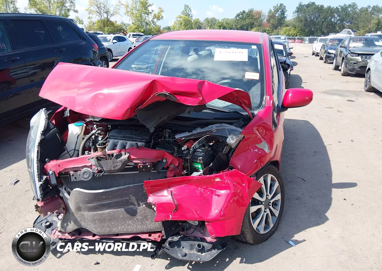 2012 Honda Fit Sport VIN:JHMGE8H5XCC035970 - 6