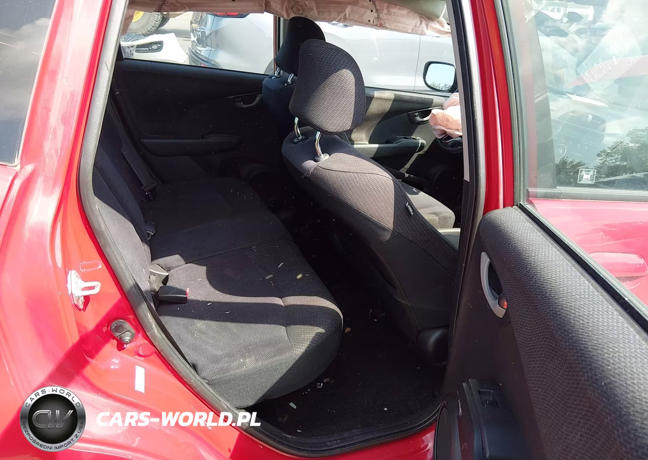 2012 Honda Fit Sport VIN:JHMGE8H5XCC035970 - 8