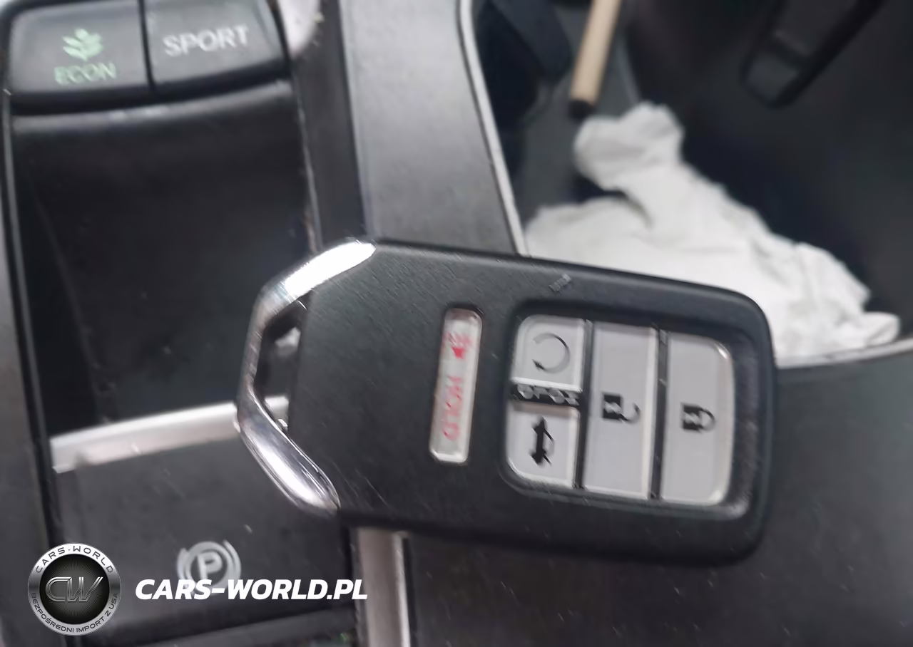 2018 Honda Accord Touring VIN:1HGCV1F90JA067432 - 11