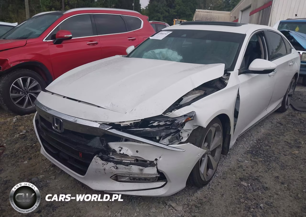 2018 Honda Accord Touring VIN:1HGCV1F90JA067432 - 6