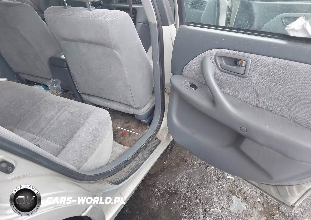 2001 Toyota Camry Ce VIN:4T1BG22K41U117780 - 8