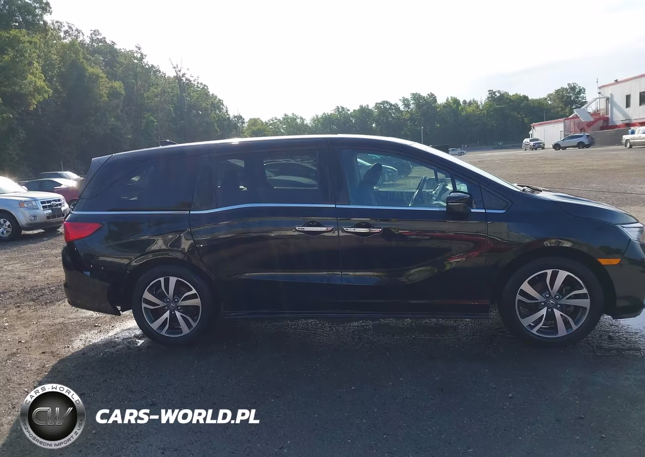 2022 Honda Odyssey Touring VIN:5FNRL6H86NB049661 - 13