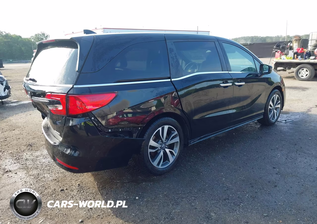 2022 Honda Odyssey Touring VIN:5FNRL6H86NB049661 - 4
