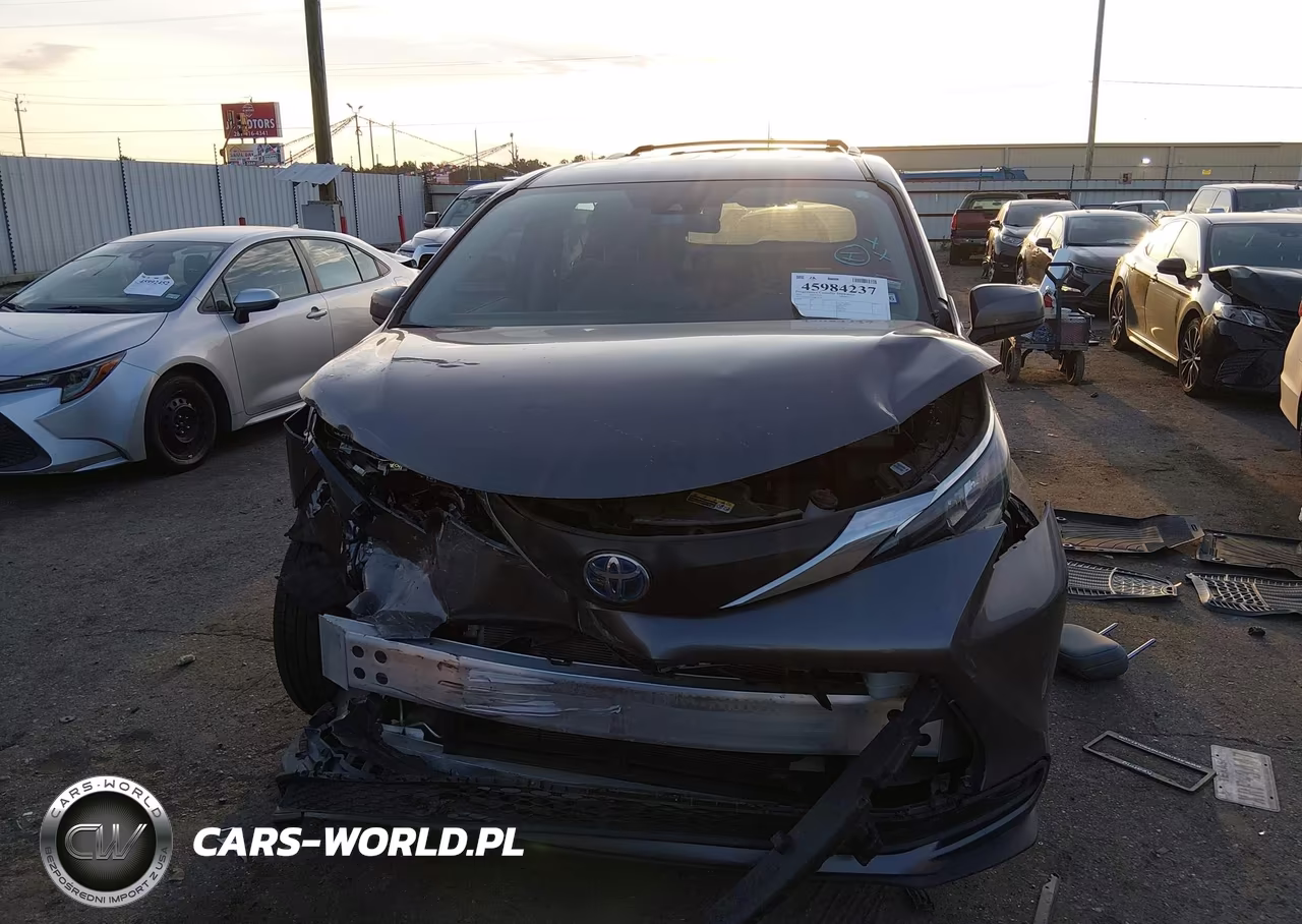 2024 Toyota Sienna Le VIN:5TDKRKEC0RS221167 - 11